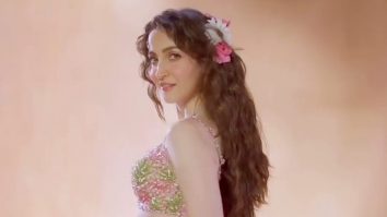 Fairy Goddess! Elli AvrRam stuns in this beautiful lehenga