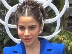 Getting hypnotized by her beauty! Uorfi Javed