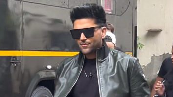 His swag is unbeatable! Guru Randhawa in all black