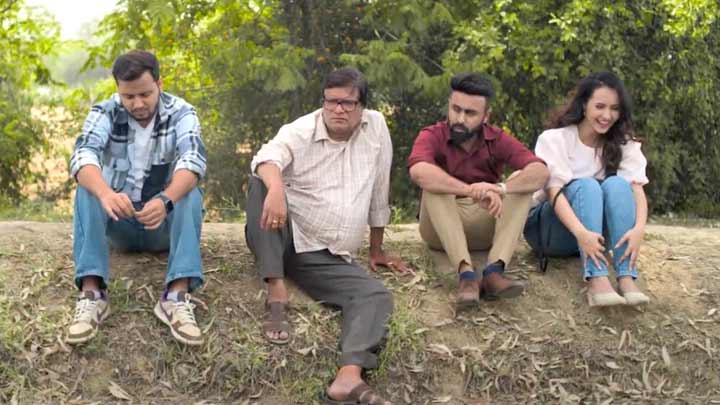 Pad Gaye Pange – Official Trailer | Samarpan Singh, Rajesh Sharma, Rajpal Yadav & Varsha Rekhate Pad Gaye Pange – Official Trailer | Samarpan Singh, Rajesh Sharma, Rajpal Yadav & Varsha Rekhate