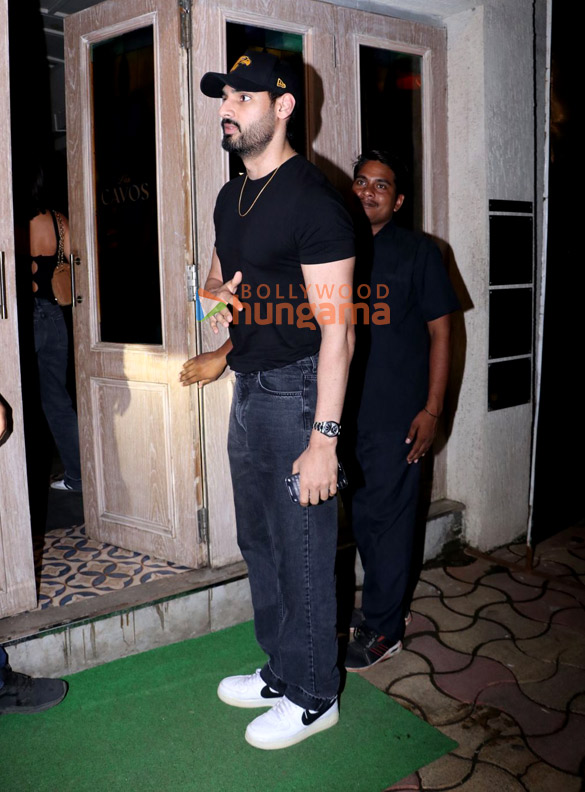 Photos: Ahan Shetty snapped in Bandra Photos: Ahan Shetty snapped in Bandra