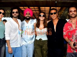 Photos: Akshay Kumar, Fardeen Khan, Vaani Kapoor, Ammy Virk and team Khel Khel Mein snapped during promotions Photos: Akshay Kumar, Fardeen Khan, Vaani Kapoor, Ammy Virk and team Khel Khel Mein snapped during promotions