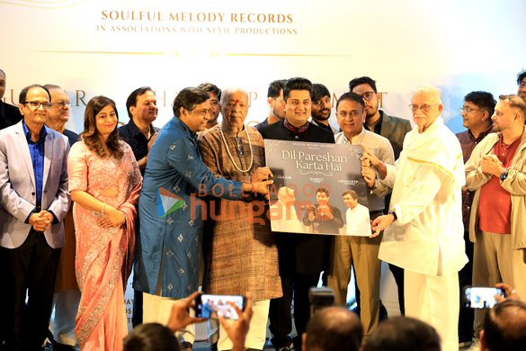 Photos: Gulzar, Singer Sumeet Tappoo and others attend the album launch of ‘Dil Pareshan Karta Hai’ Photos: Gulzar, Singer Sumeet Tappoo and others attend the album launch of ‘Dil Pareshan Karta Hai’