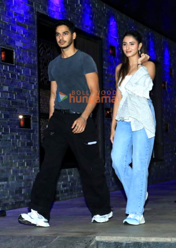 Photos: Ishaan Khatter and Chandni Bainz snapped in Bandra Photos: Ishaan Khatter and Chandni Bainz snapped in Bandra