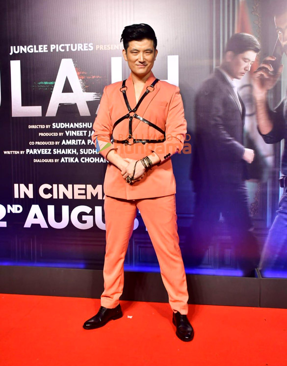 photos janhvi kapoor rekha sanya malhotra fatima sana shaikh saiyami kher and others grace the special screening of ulajh 8