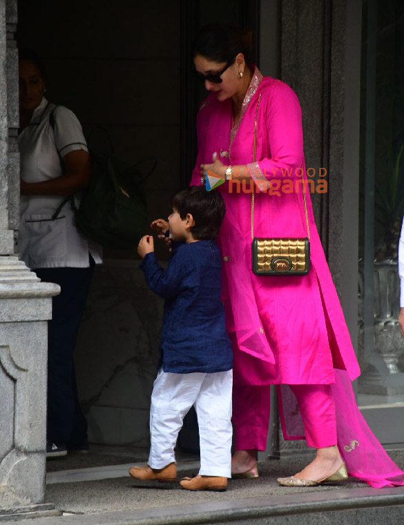 photos kareena kapoor khan snapped at her father randhir kapoors house in bandra on rakshabandhan 2024 2