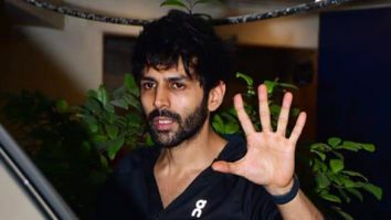 Photos: Kartik Aaryan snapped in Juhu
