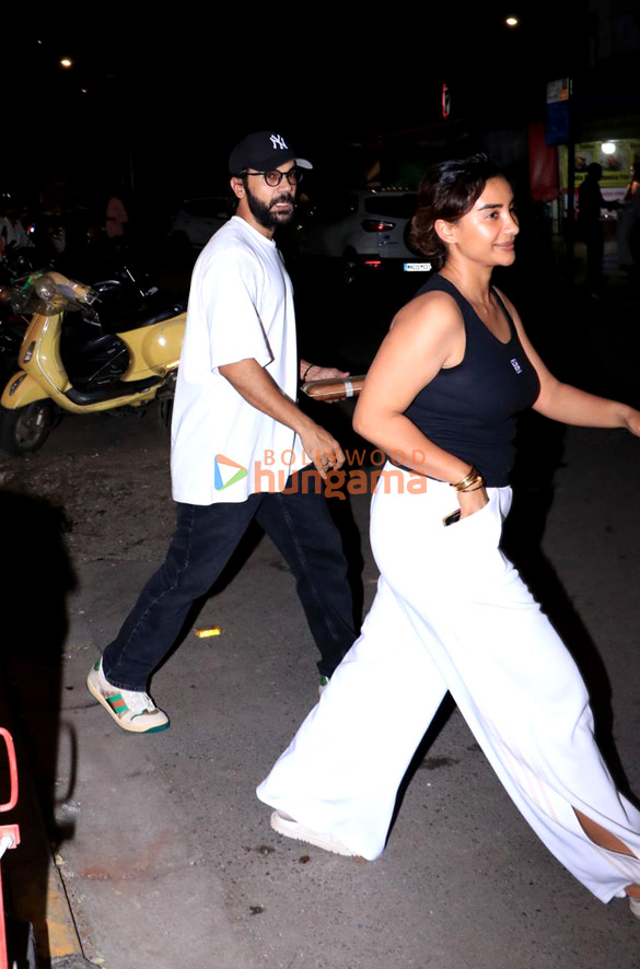 photos rajkummar rao and patralekha snapped in bandra 2 2