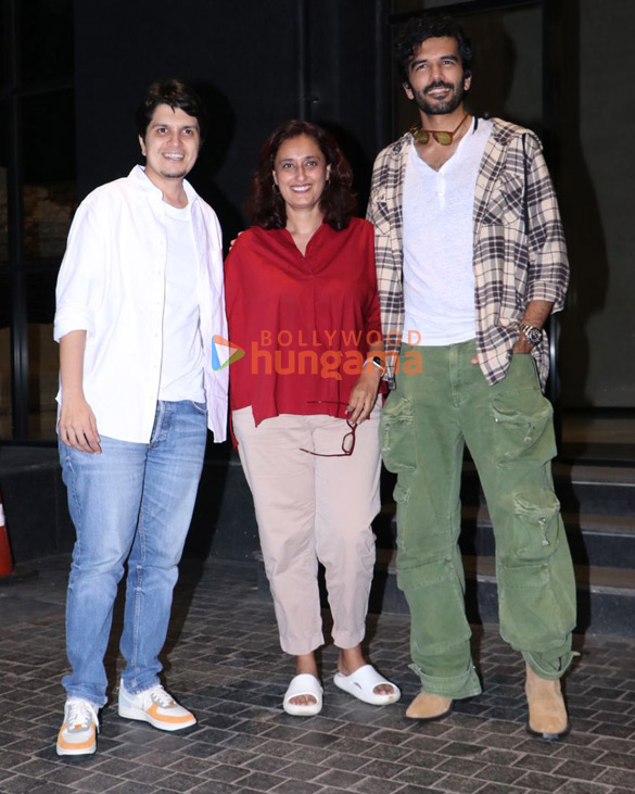 photos salim khan ritesh sidhwani and others grace the special screening of angry young men 753 6