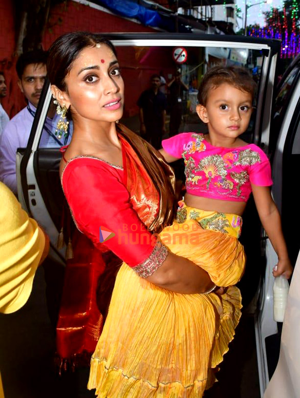 Photos: Shriya Saran snapped with her daughter at ISKCON temple in Juhu | Parties & Events