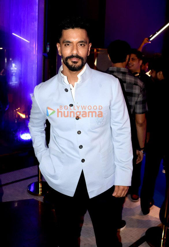 photos sidharth malhotra zeenat aman and others snapped at a fashion show 7