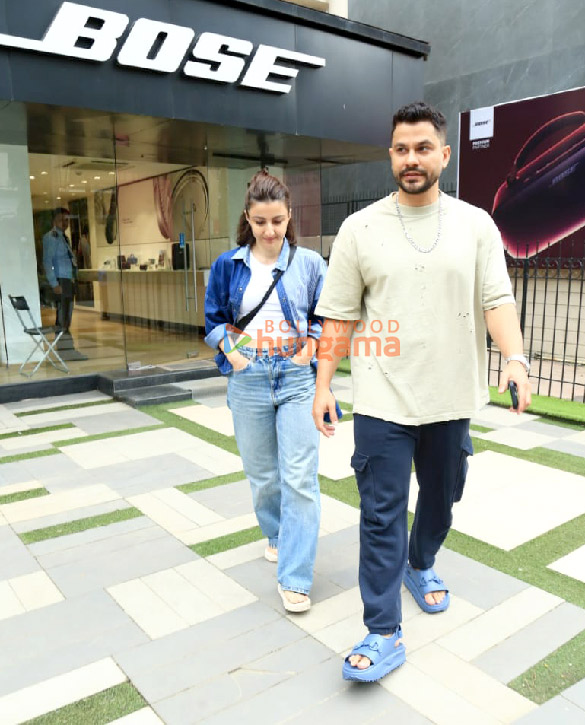 photos soha ali khan and kunal khemu snapped in bandra 1