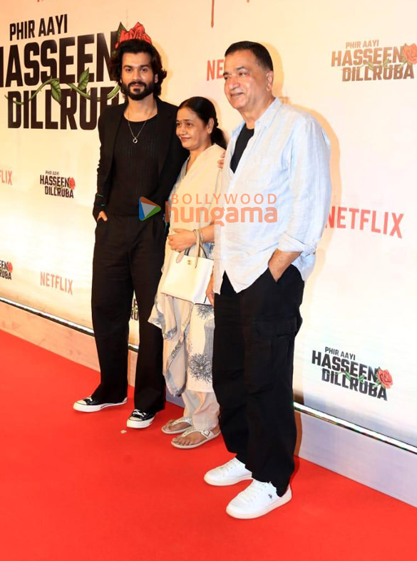 photos taapsee pannu sunny kaushal and others grace the premiere of phir aayi hasseen dillruba 1