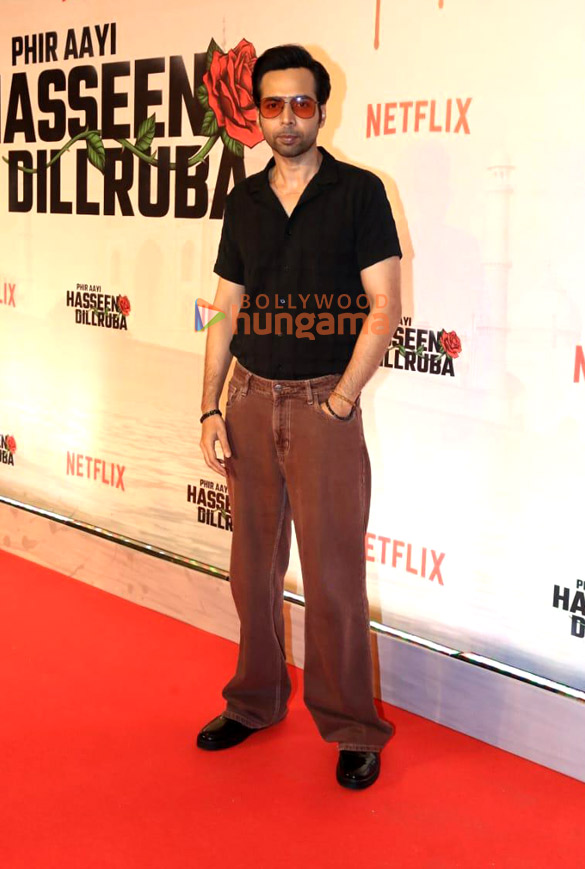photos taapsee pannu sunny kaushal and others grace the premiere of phir aayi hasseen dillruba 934 13