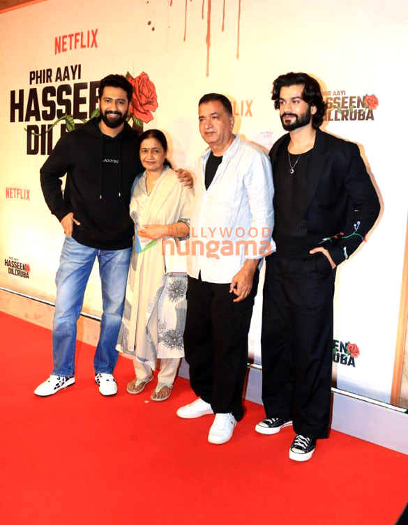 photos taapsee pannu sunny kaushal and others grace the premiere of phir aayi hasseen dillruba 934 7