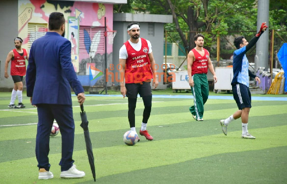 photos tiger shroff and ahan shetty snapped during a football match in juhu 3