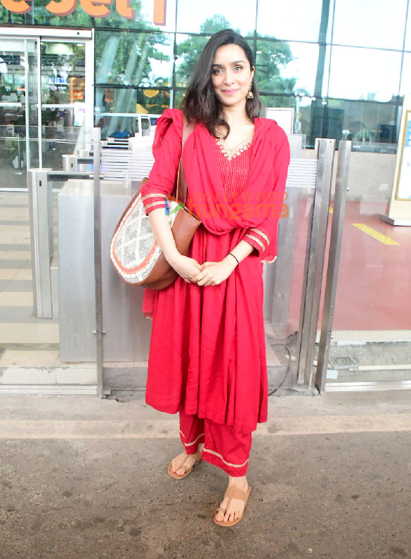 photos vicky kaushal katrina kaif shraddha kapoor and others snapped at the airport 3