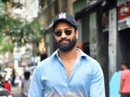 Photos: Vicky Kaushal snapped in Andheri