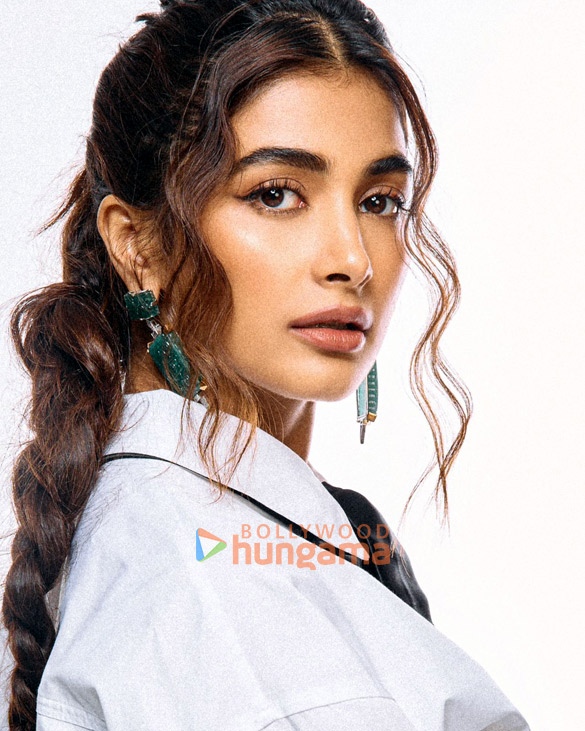 pooja hegde 1 216