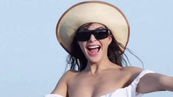 Jacqueline Fernandez enjoys her sunny bike ride!