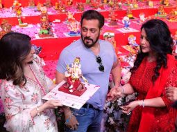 Salman Khan talks about the HORRORS of using Ganesh idols made of POP; bats for eco-friendly idols; wins hearts by cutely speaking in Marathi