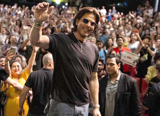 Shah Rukh Khan acts to give joy to the audience who ‘adore’ and ‘love’ him “I wear stardom like a t-shirt, not a tuxedo”