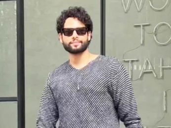 Siddhant Chaturvedi poses for paps as he gets clicked in the city Siddhant Chaturvedi poses for paps as he gets clicked in the city