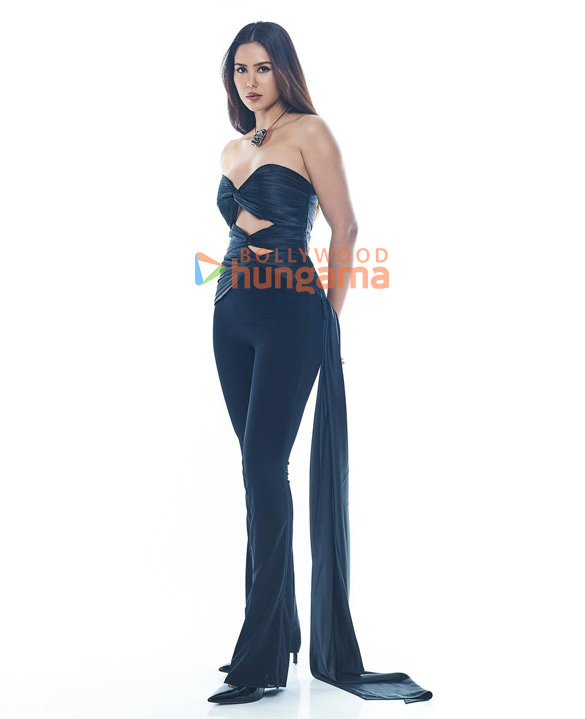 sonam bajwa 8