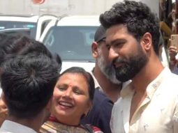 Vicky Kaushal poses for a selfie with a fan at Siddhivinayak temple