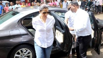 Sophie Choudry gets clicked by paps at Malaika Arora’s father Anil Mehta’s funeral