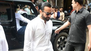 Saif Ali Khan gets clicked with Karisma Kapoor for Anil Mehta’s funeral