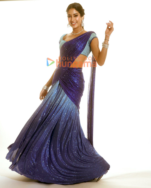 janhvi kapoor 10 23