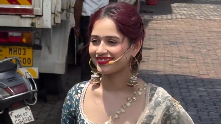 Jannat Zubair rocks a multicolored lehenga at Laughter Chefs set