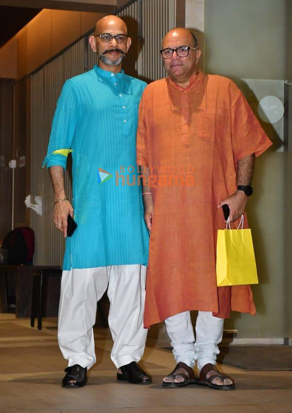 photos bhumi pednekar dhanashree verma and others visit kartik aaryans ganpati pandal in mumbai 3