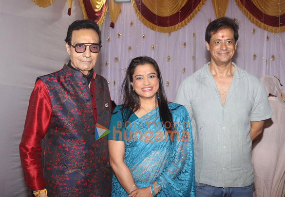 photos deepak parashar madhushree and others attend dheeraj kumars ganesh chaturthi celebrations 3
