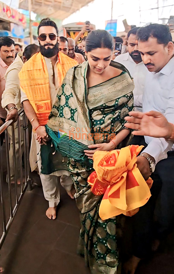 photos deepika padukone and ranveer singh seek blessings at siddhivinayak temple 3