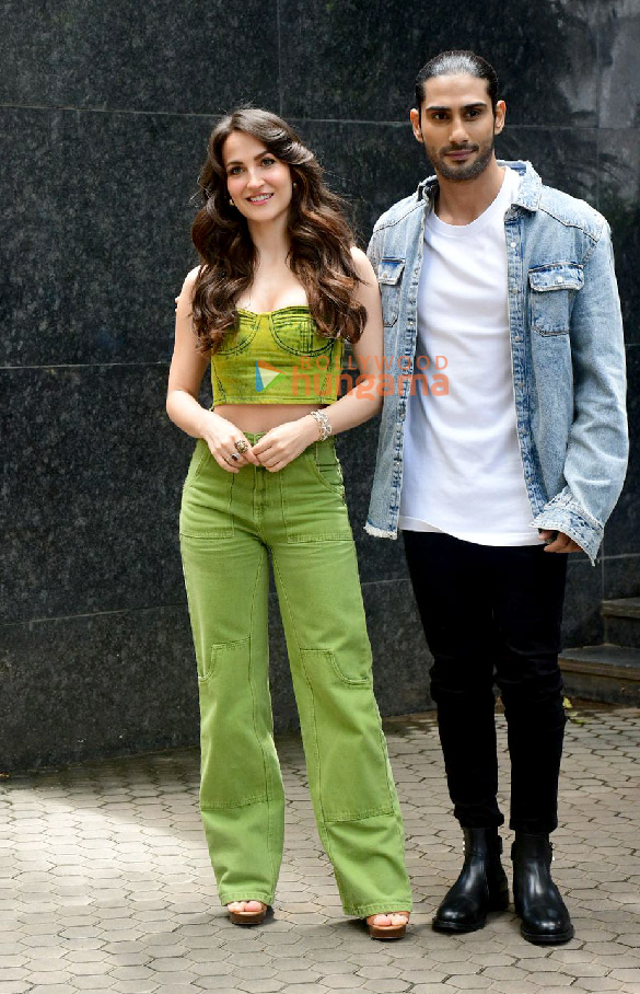 photos elli avrram and prateik babbar snapped promoting their song tere dar pe sanam 3