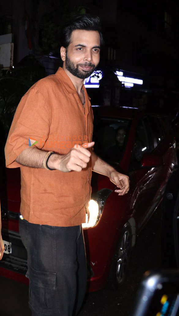 photos rajkummar rao patralekha abhishek banerjee and others snapped in bandra 3
