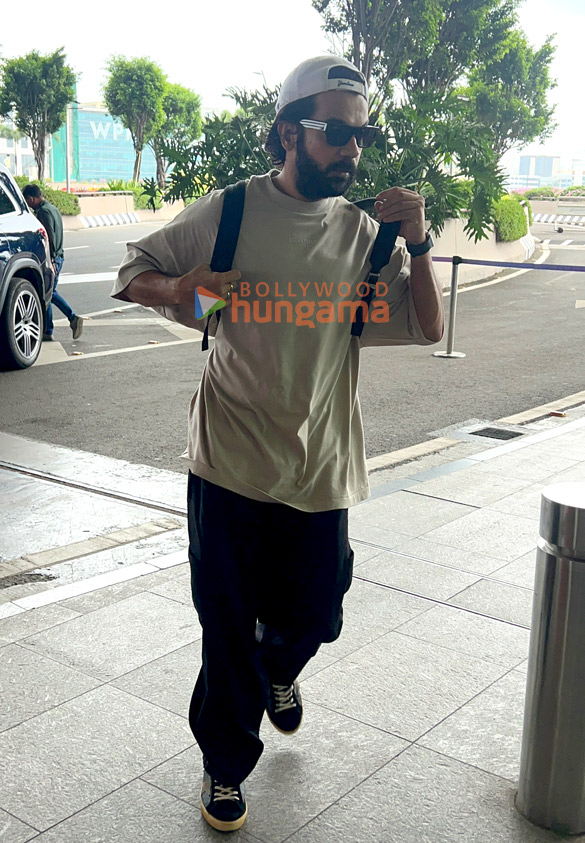 Photos: Janhvi Kapoor, Rajkummar Rao and Kabir Khan snapped at the airport
