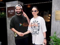 Photos: Rakul Preet Singh snapped with husband Jackky Bhagnani outside a cafe in Bandra