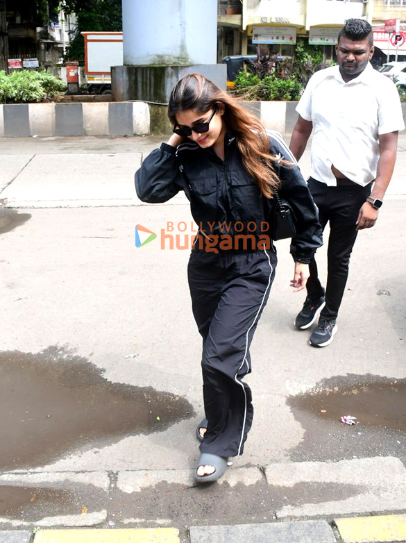 photos rasha thadani snapped in khar 1 3