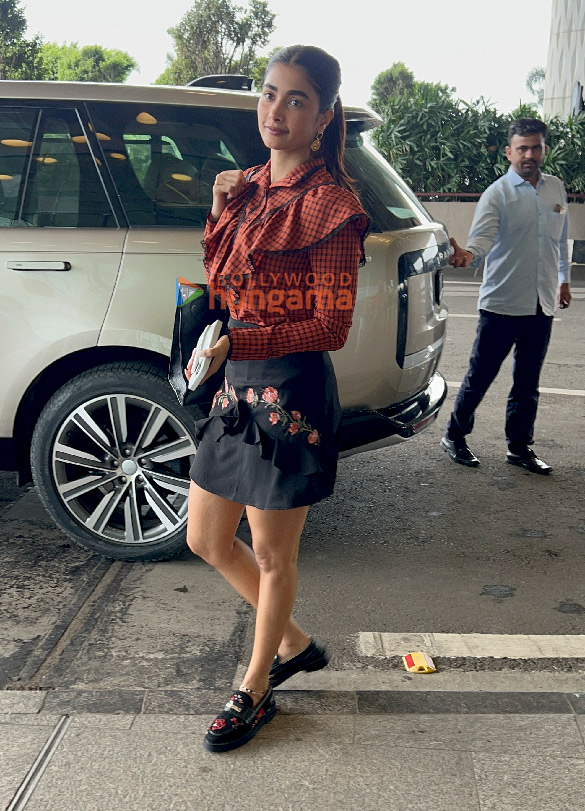 photos rashmika mandanna pooja hegde tamannaah bhatia and others snapped at the airport 7