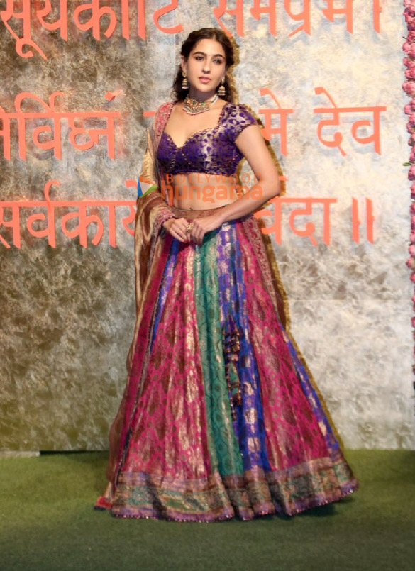 photos saif ali khan kareena kapoor khan tiger shroff and others snapped at ambanis house for ganesh chaturthi celebration 16