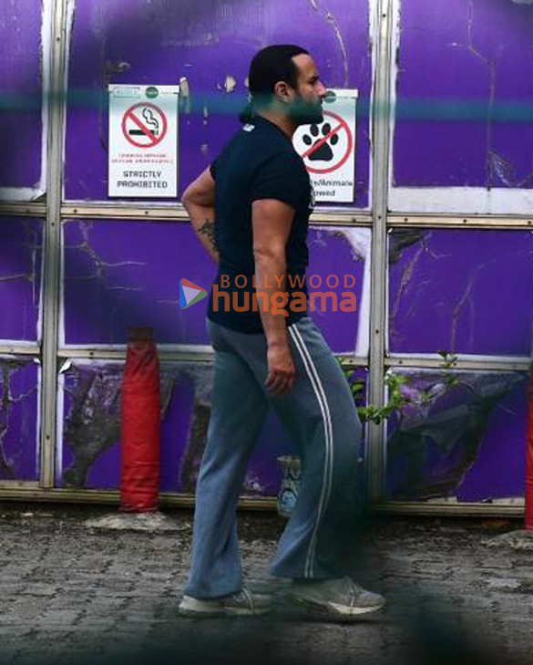 photos saif ali khan taimur ali khan and jehangir ali khan snapped at cricket ground in bandra 3
