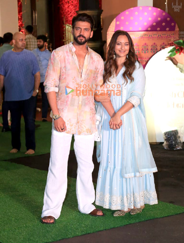 photos sanjay dutt sonakshi sinha zaheer iqbal and others snapped at cms residence for ganpati darshan 1