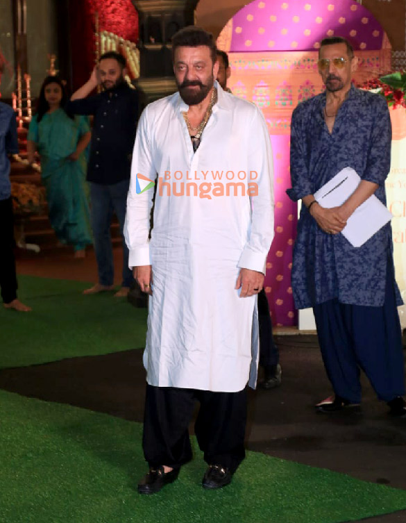 Photos: Sanjay Dutt, Sonakshi Sinha, Zaheer Iqbal and others snapped at CM’s residence for Ganpati Darshan | Parties & Events