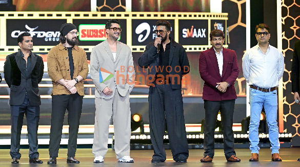 photos shruti haasan mrunal thakur vijay deverakonda and others grace siima awards 2024 in dubai day 1 4