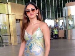 So beautiful! Amyra Dastur smiles as she poses for paps at the airport