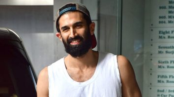 That beard! Aditya Roy Kapur looks cute in his comfy casuals