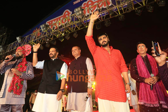 3photos rohit shetty and arjun kapoor at marathi dandiya mohotsav 2